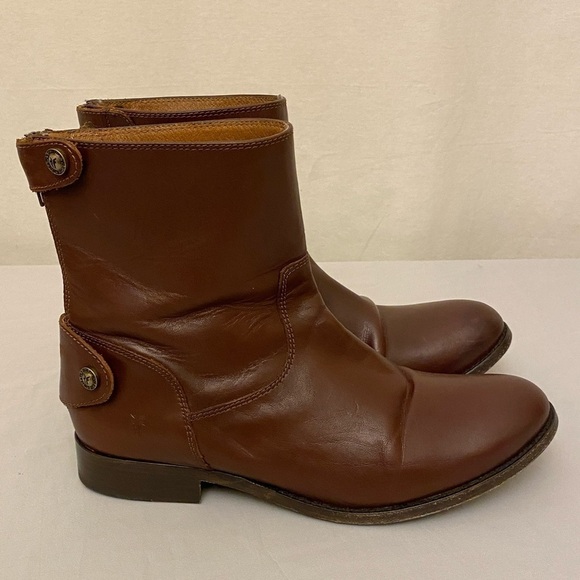 Frye Melissa Button Zip Short Cognac Ladies Ankle Boots Brown Booties Size 7.5 - Picture 14 of 14